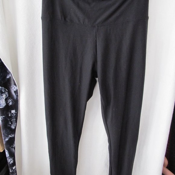 Marika Ladder Open Back Leggings - S - Picture 10 of 13